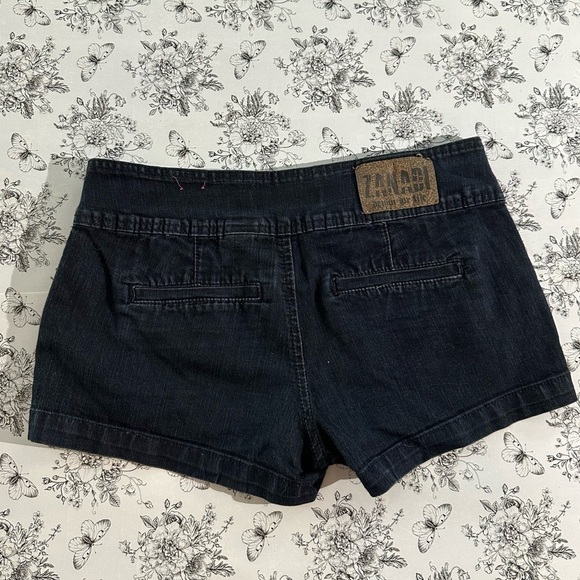 ZANADI High Waisted Shorts, Juniors Size 9 - Picture 3 of 8